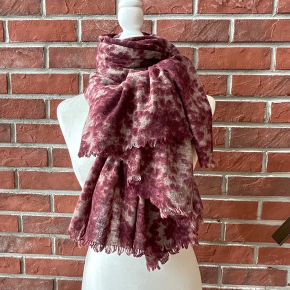 •Subtle Luxury Gemma Handmade Printed Graphic Wool Oversized Scarf Wrap … - Picture 9 of 12